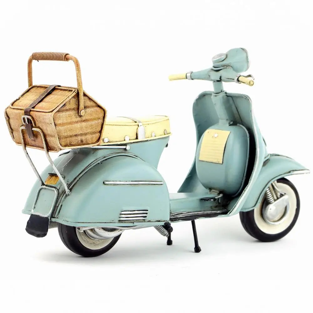 British Retro Style Handicraft Scooter